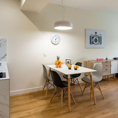 Large Comfy, Modern Studio 5 Min To Acropolis Афины Экстерьер фото